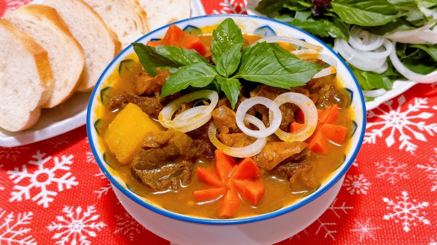 Món bò kho bánh mì ngon chuẩn vị