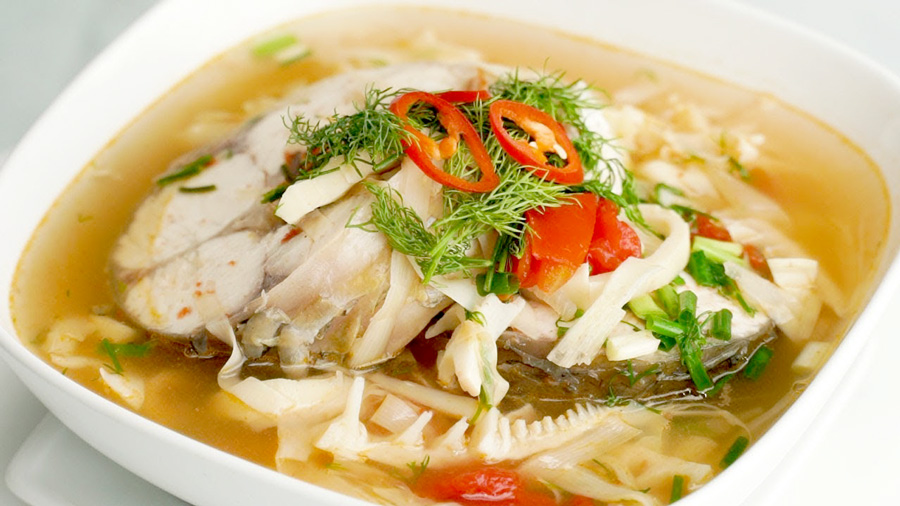 Canh cá nấu măng tươi ngọt nước