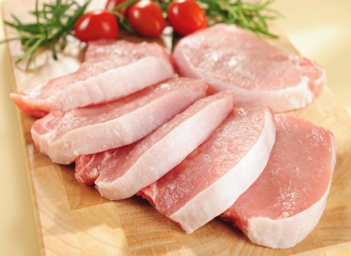 Hướng dẫn sơ chế thịt lợn để nấu cháo cho bé không bị mùi