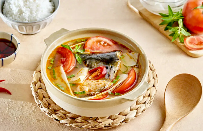 Canh chua đầu cá hồi