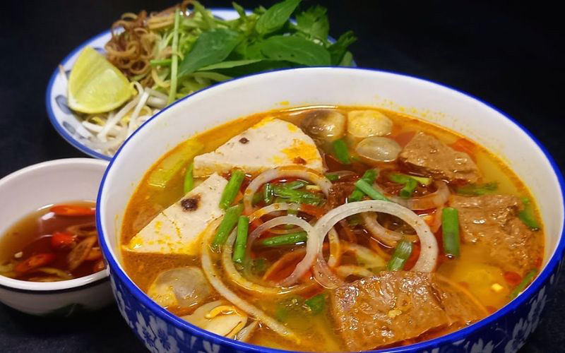 Món bún bò chay