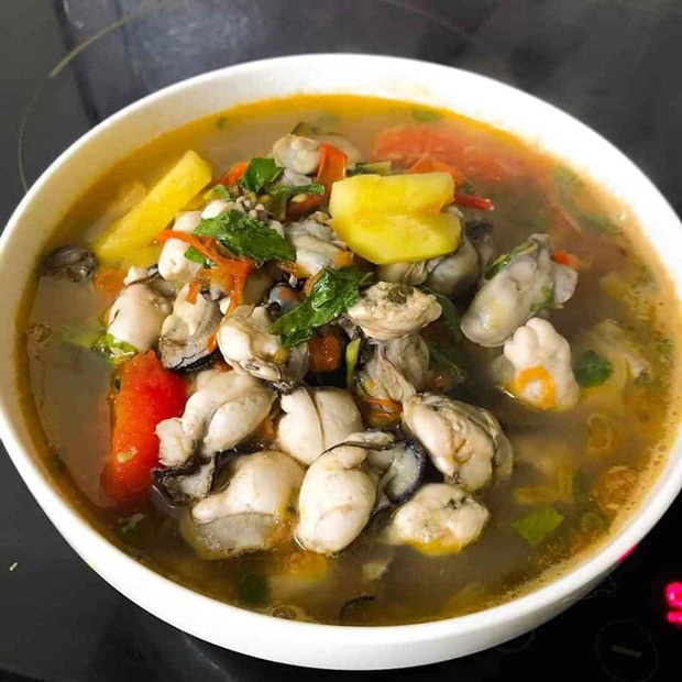 Món canh chua hàu sữa