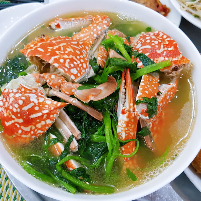 Món canh ghẹ rau muống