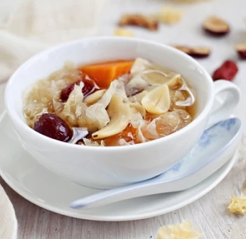 Hướng dẫn cách làm món chè bách hợp cực kì ngon - Món Ngon