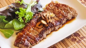 Cách làm thịt bò nướng tảng mềm thơm
