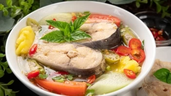 Cách nấu canh chua cá hú với rau muống - Món Ngon